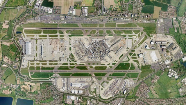 La Comisión de aeropuertos recomienda construir una tercera pista en Heathrow