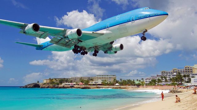 Aeropuerto Princess Juliana afectado por Huracán Irma