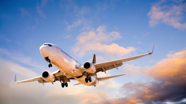 La industria aérea sigue generando beneficios −Aumenta el coste de combustible, laboral y de mantenimiento−