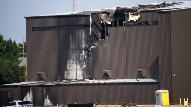 Se estrella King Air dentro de aeropuerto en Dallas, Texas.