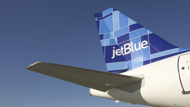 JetBlue toma nuevo enfoque en la educación de sus empleados con el patrocinio de JetBlue Scholars