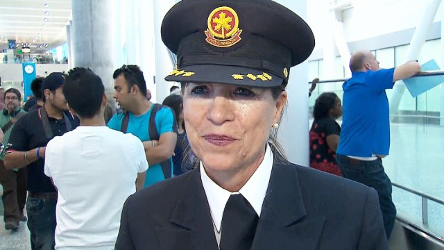 Se retira la primera mujer piloto de Air Canada