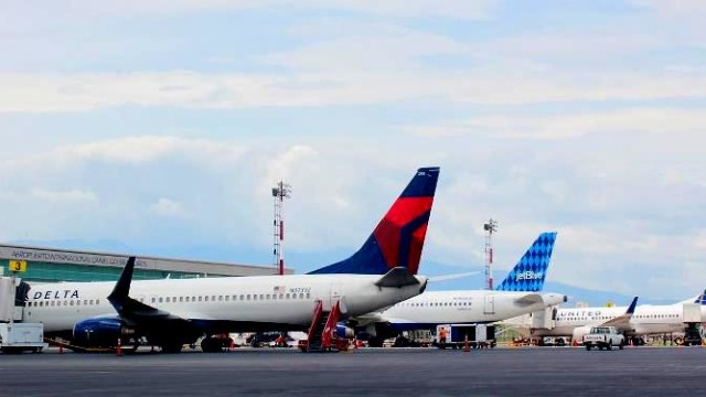 Aerolíneas estadounidenses aplican para volar de manera regular a Cuba