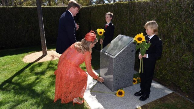 Inauguran monumento conmemorativo a las victimas del vuelo MH17