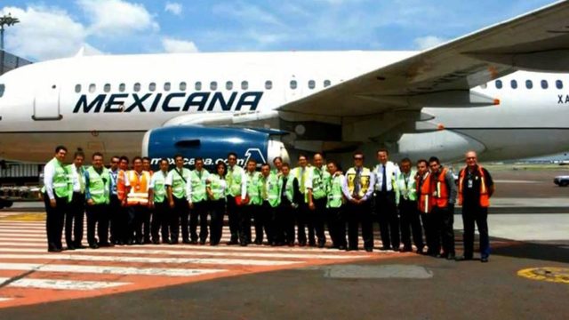 AMLO plantea creación de nueva aerolínea con ex trabajadores de Mexicana de Aviación