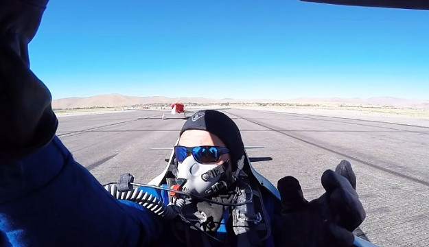 VIDEO: Piloto escapa de la muerte evadiendo un choque en pista