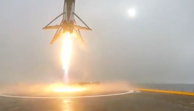 Cohete de SpaceX explota tras aterrizaje