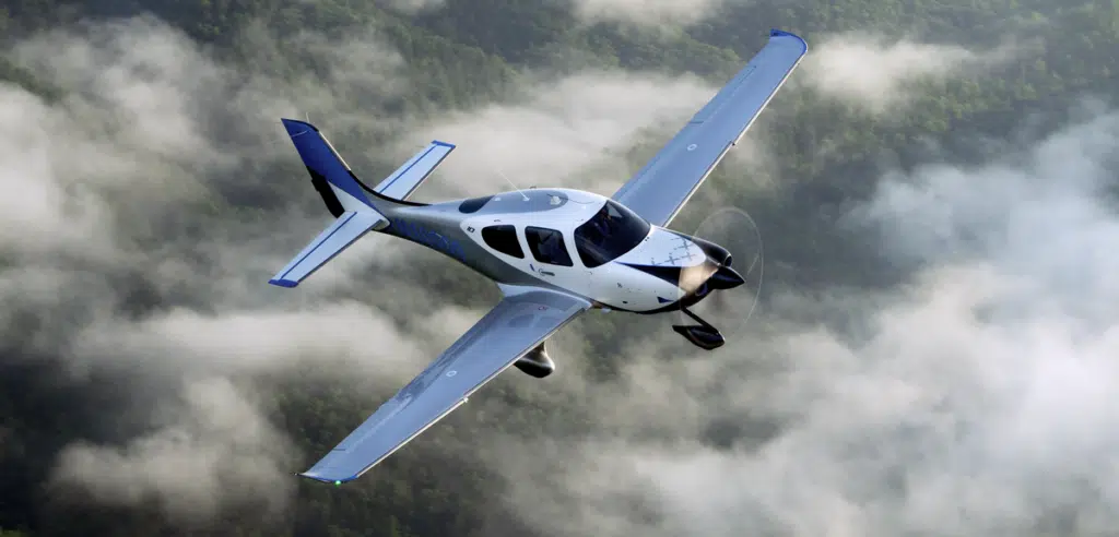 Cirrus presenta una edición limitada de su avión serie SR