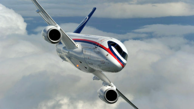 Autoridades rusas ordenan inspección de Sukhoi Superjet 100
