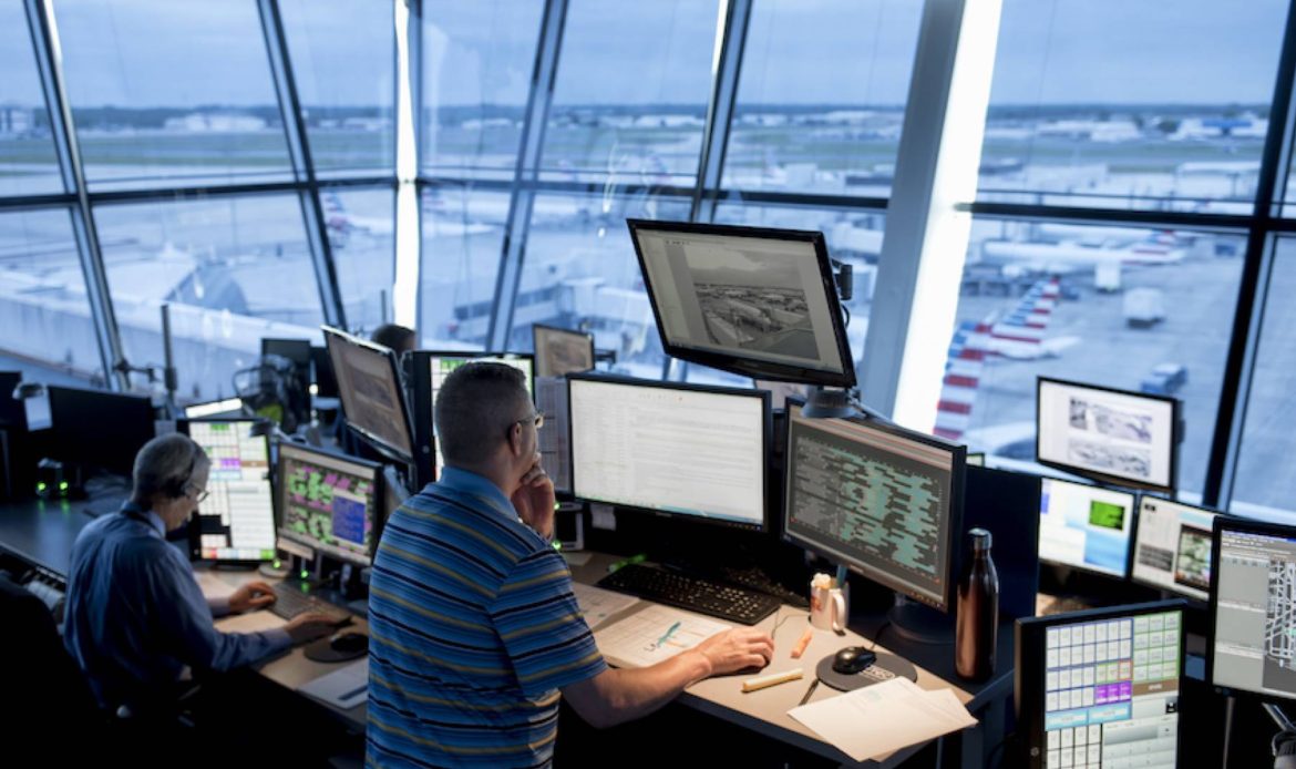 FAA evalúa reemplazo de 31 torres de control en Estados Unidos
